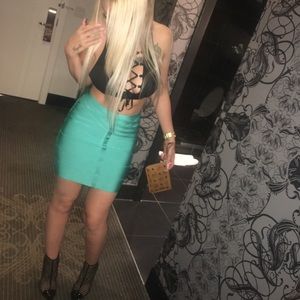 Meet your Posher, Sabrina